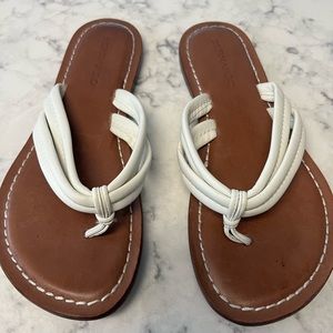 Bernardo Miami sandals size 7
